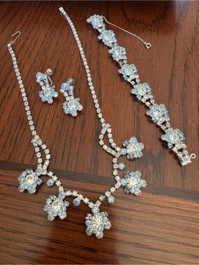 Vintage Art Deco Rhinestone Necklace Earring & Bracelet Set Blue Floral Flowers